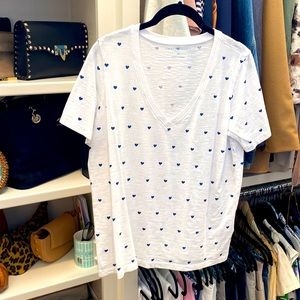 Great Draper James V neck Tee